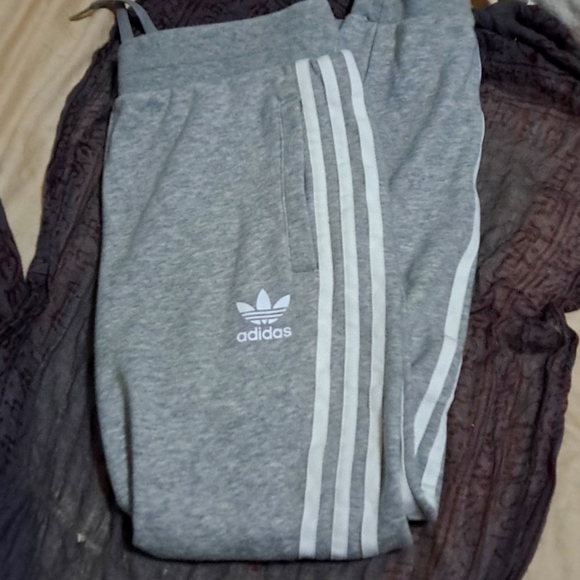 adidas Pants - ADIDAS SIZE MEDIUM JOGGERS ANKLE LENGTH